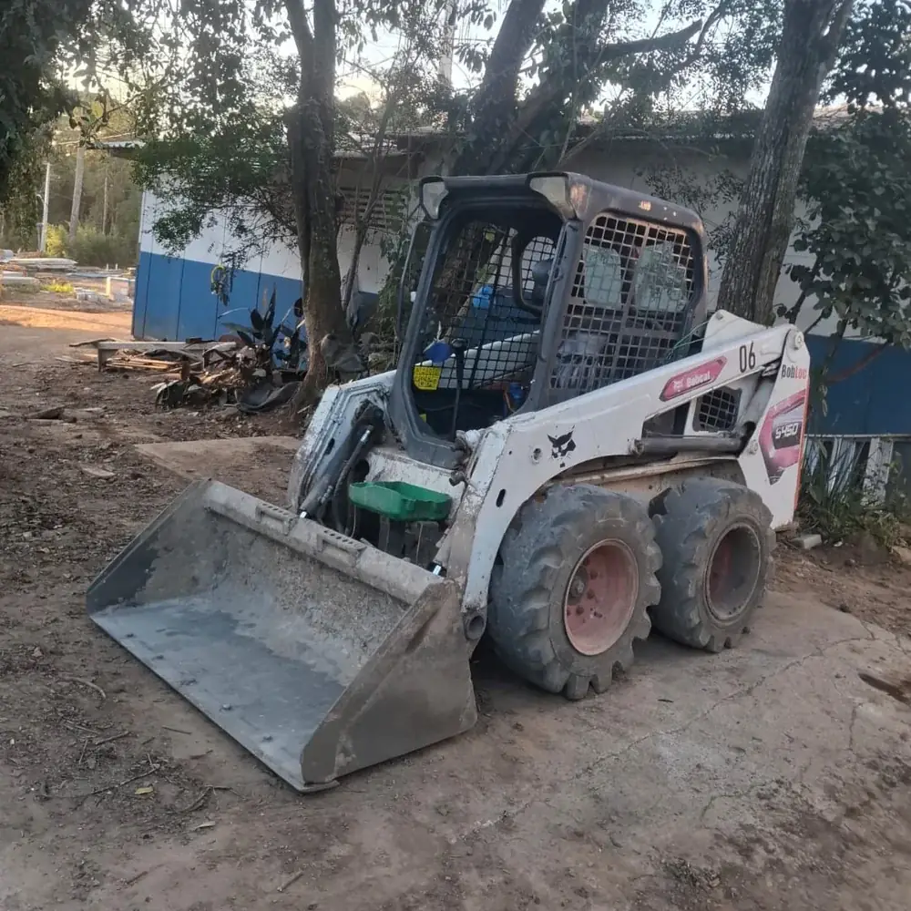 Mini carregadeira Bobcat S450 para carga em espaço reduzido