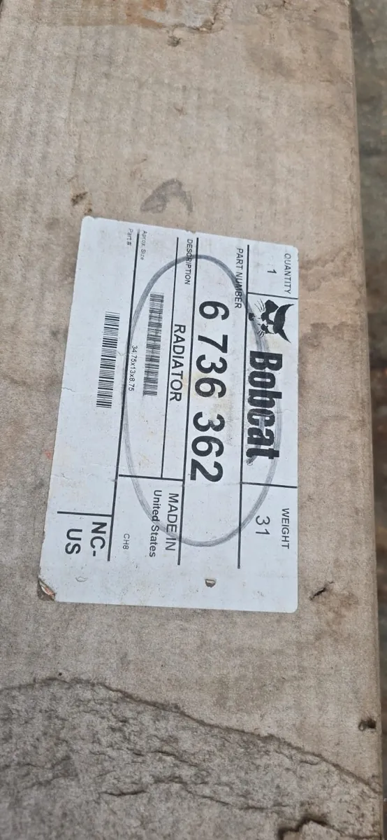 Caixa do radiador Bobcat genuíno código 6736362